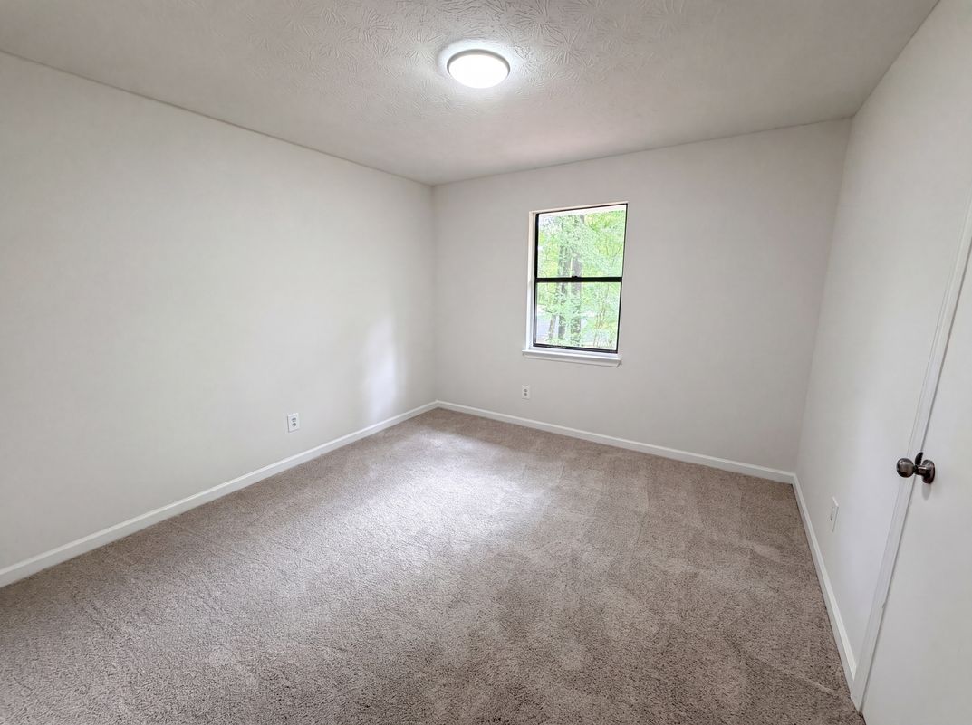 Photo 11 of 27 of 6369 Redan Sq, Lithonia, GA