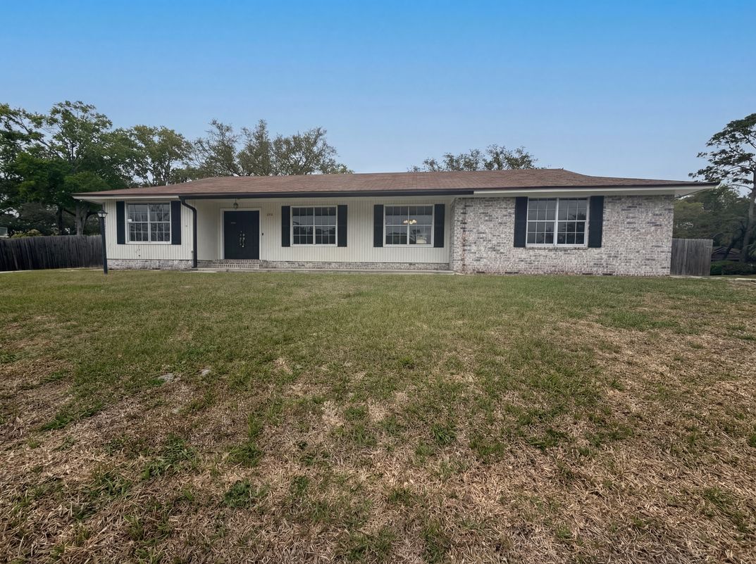 Photo 7 of 22 of 606 Gulfstream Trl S, Orange Park, FL