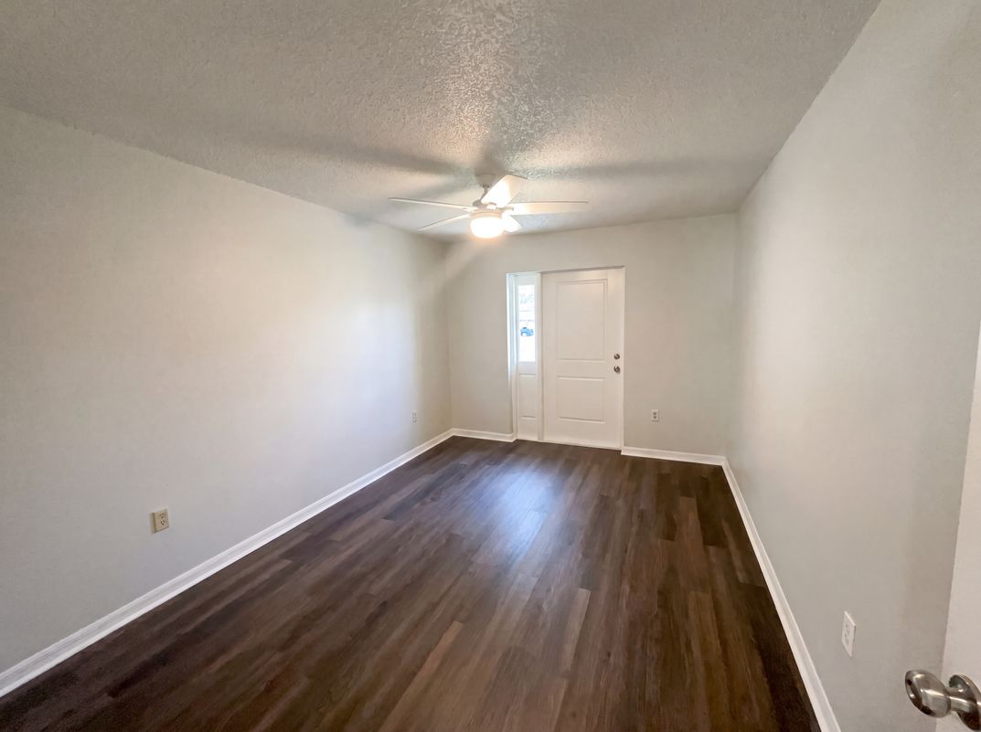 Photo 8 of 25 of 103 Dulverton Way, Kissimmee, FL