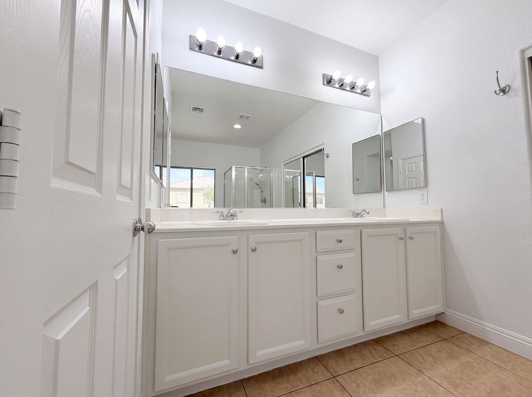 Photo 6 of 52 of 1812 John Bevy Ct, North Las Vegas, NV