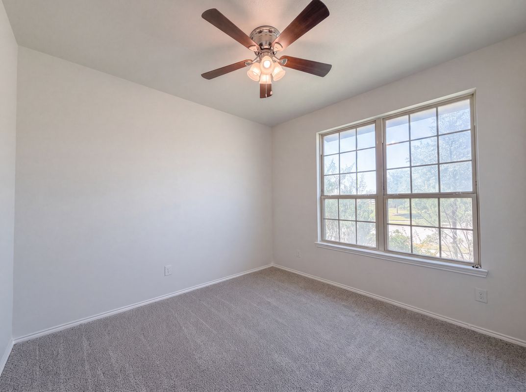 Photo 9 of 21 of 5904 Saddle Pack Dr, Fort Worth, TX