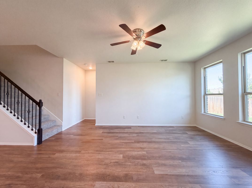 Photo 6 of 21 of 5904 Saddle Pack Dr, Fort Worth, TX