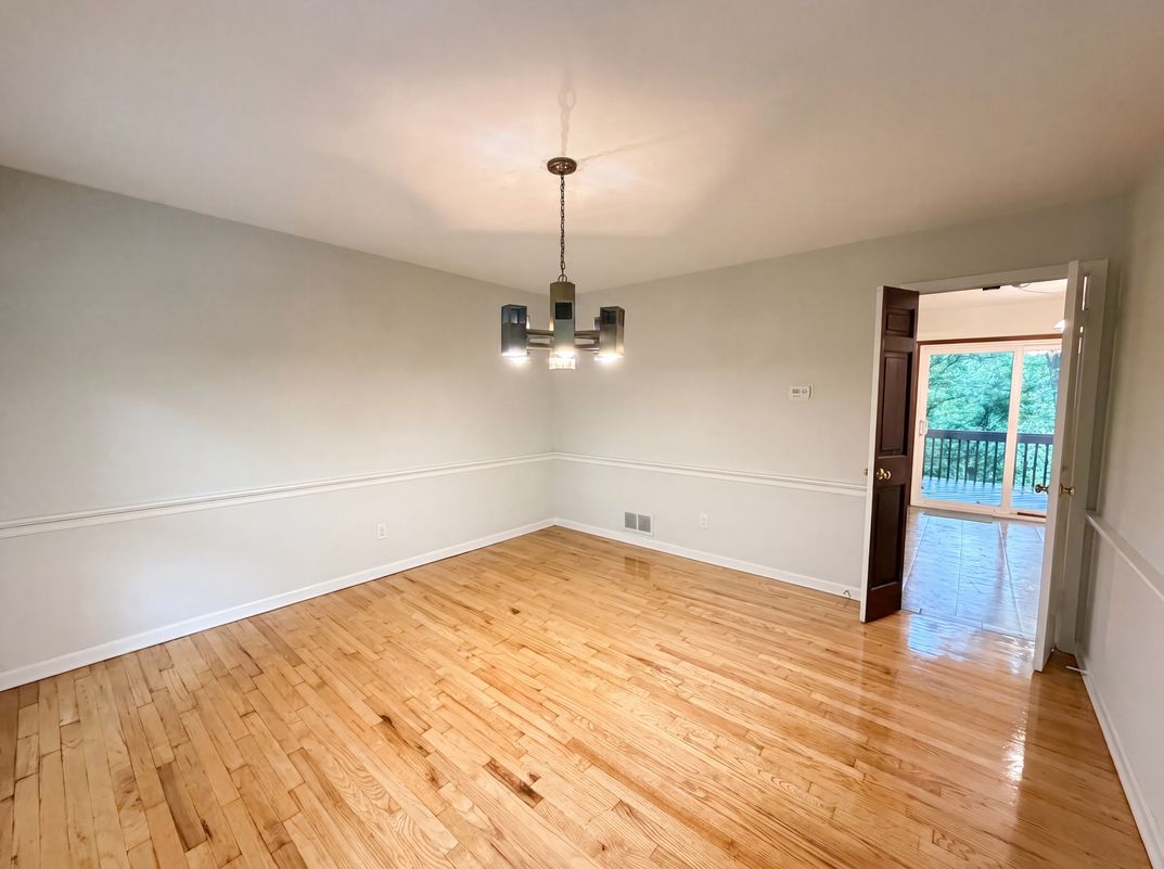 Photo 7 of 35 of 101 Wexford Way, Basking Ridge, NJ