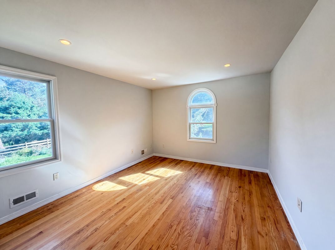 Photo 6 of 26 of 506 Lyons Rd, Basking Ridge, NJ