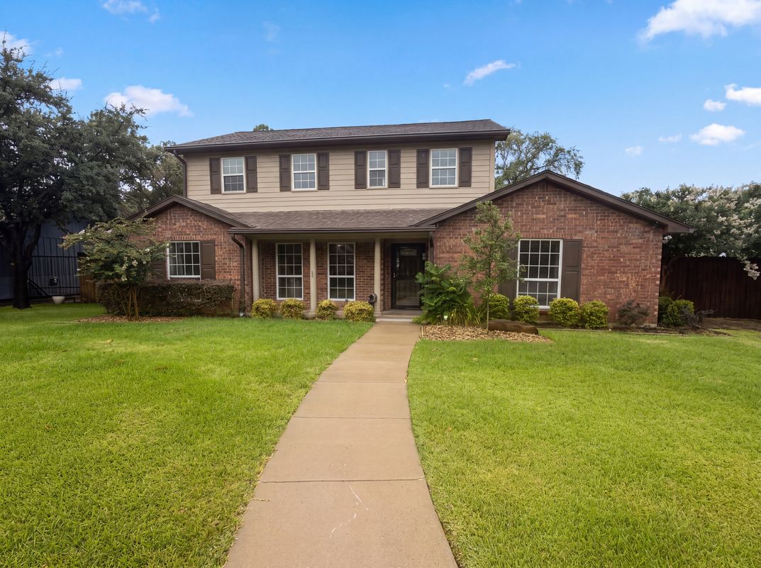 Property photo 1 of 3308 Brookhaven Club Dr
