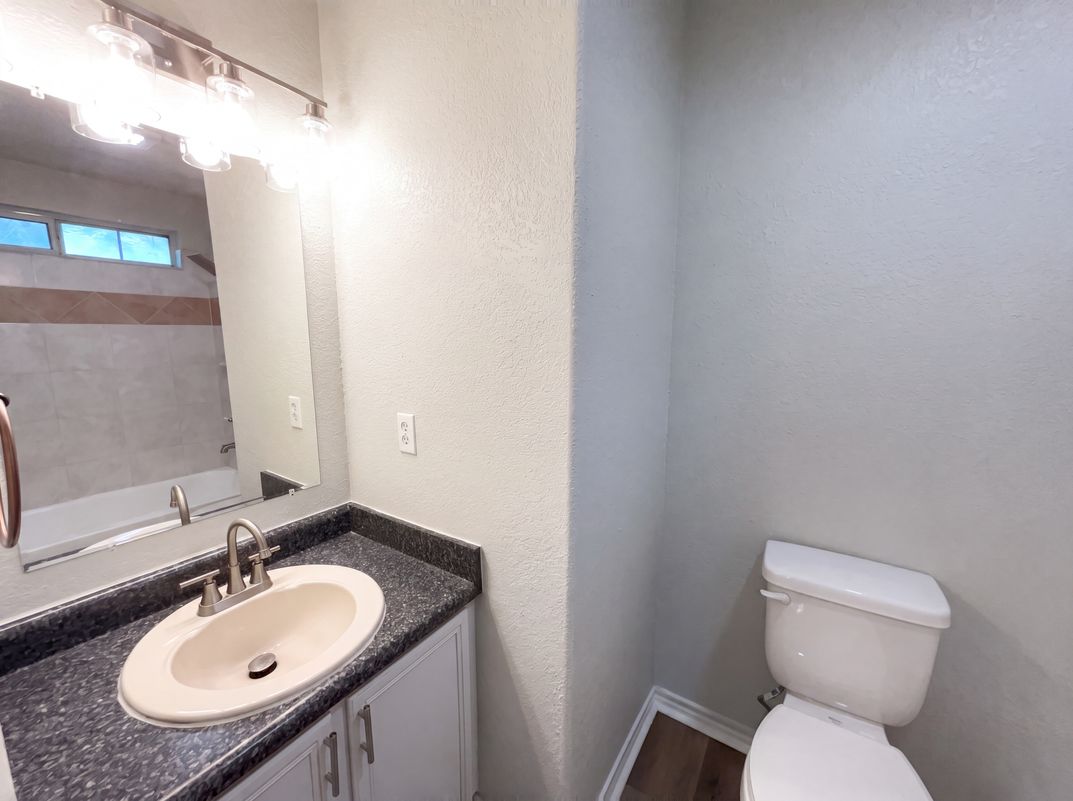 Photo 10 of 19 of 1918 Arbor Pl, San Antonio, TX