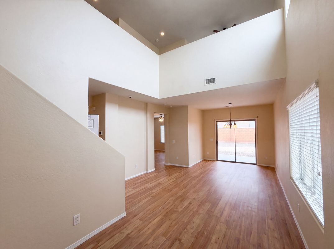 Photo 3 of 33 of 20504 N 261st Ave, Buckeye, AZ