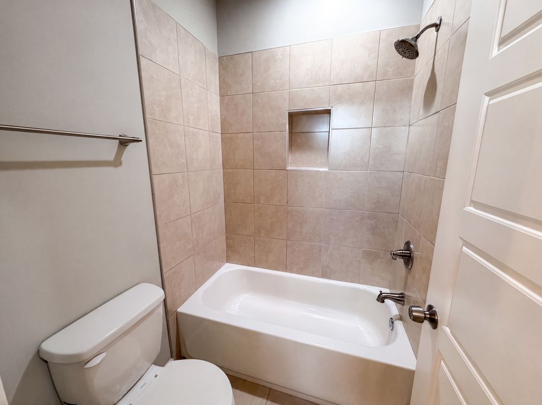 Photo 10 of 21 of 5317 Winmire Ln, Stone Mountain, GA