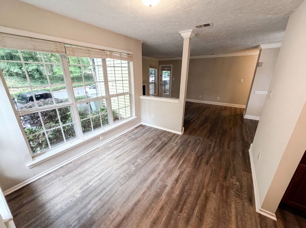 Photo 9 of 18 of 6818 Glenridge Dr, Atlanta, GA
