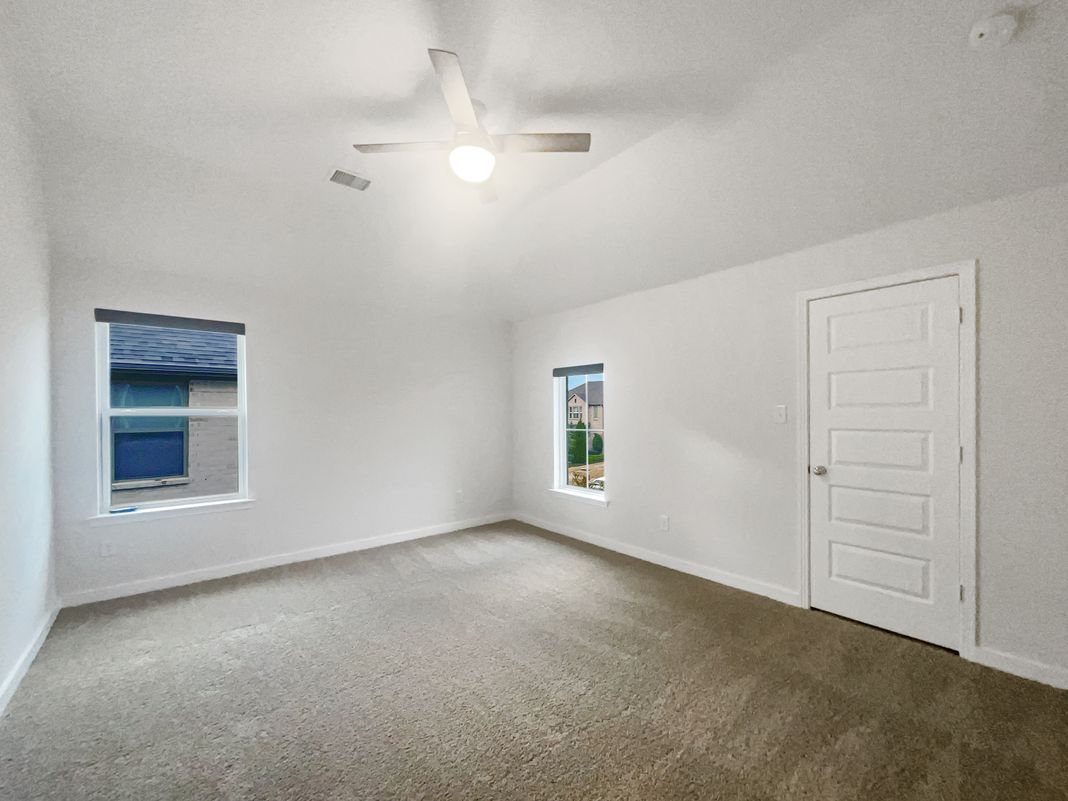 Photo 4 of 17 of 1034 Kennedy Dr, Allen, TX