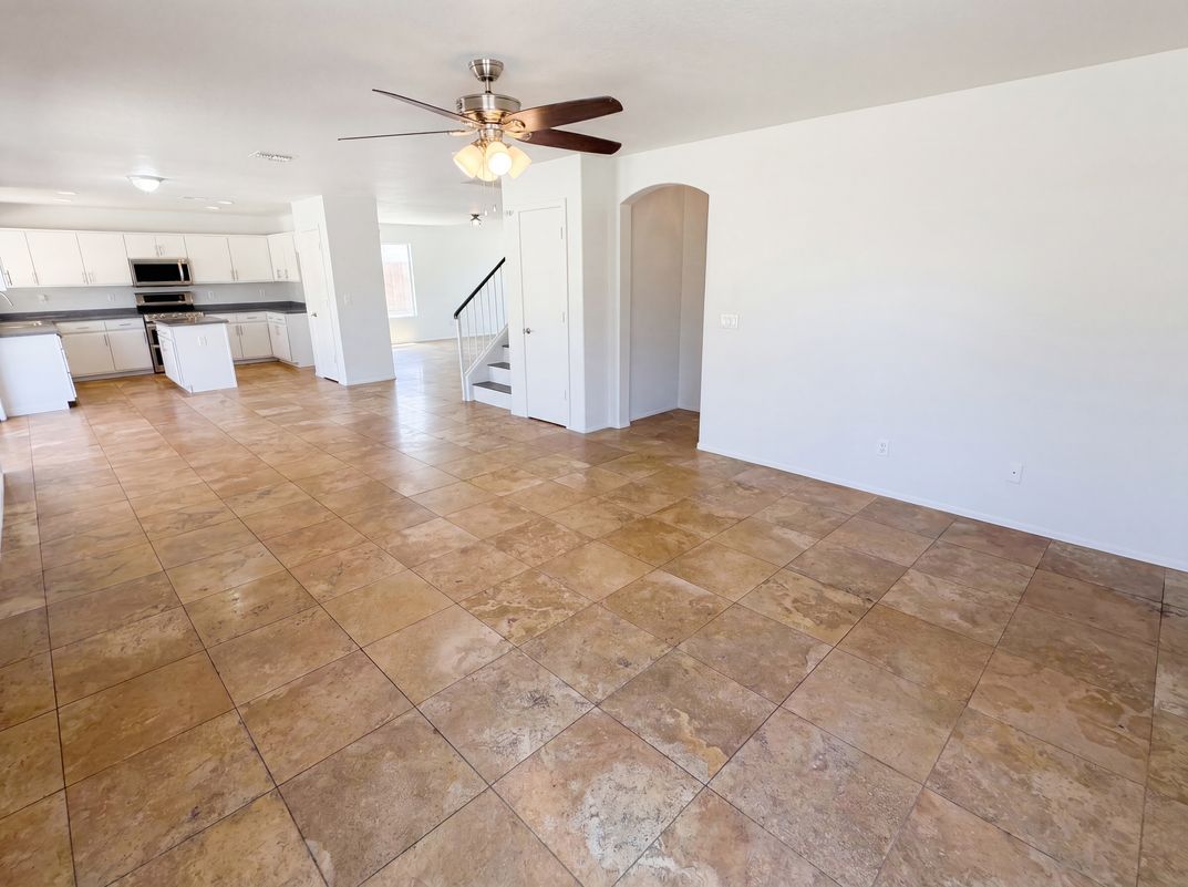 Photo 11 of 29 of 10860 W Lone Cactus Dr, Peoria, AZ