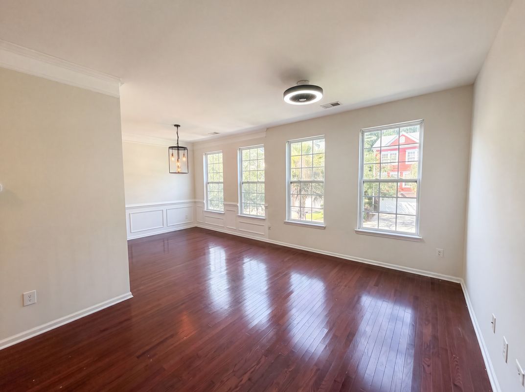 Photo 7 of 20 of 9006 Parlor Dr, Ladson, SC