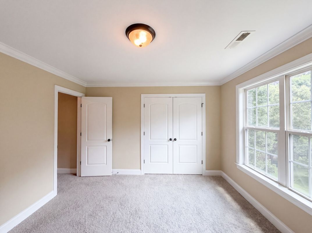 Photo 13 of 25 of 5474 Alamo Dr, Winston Salem, NC
