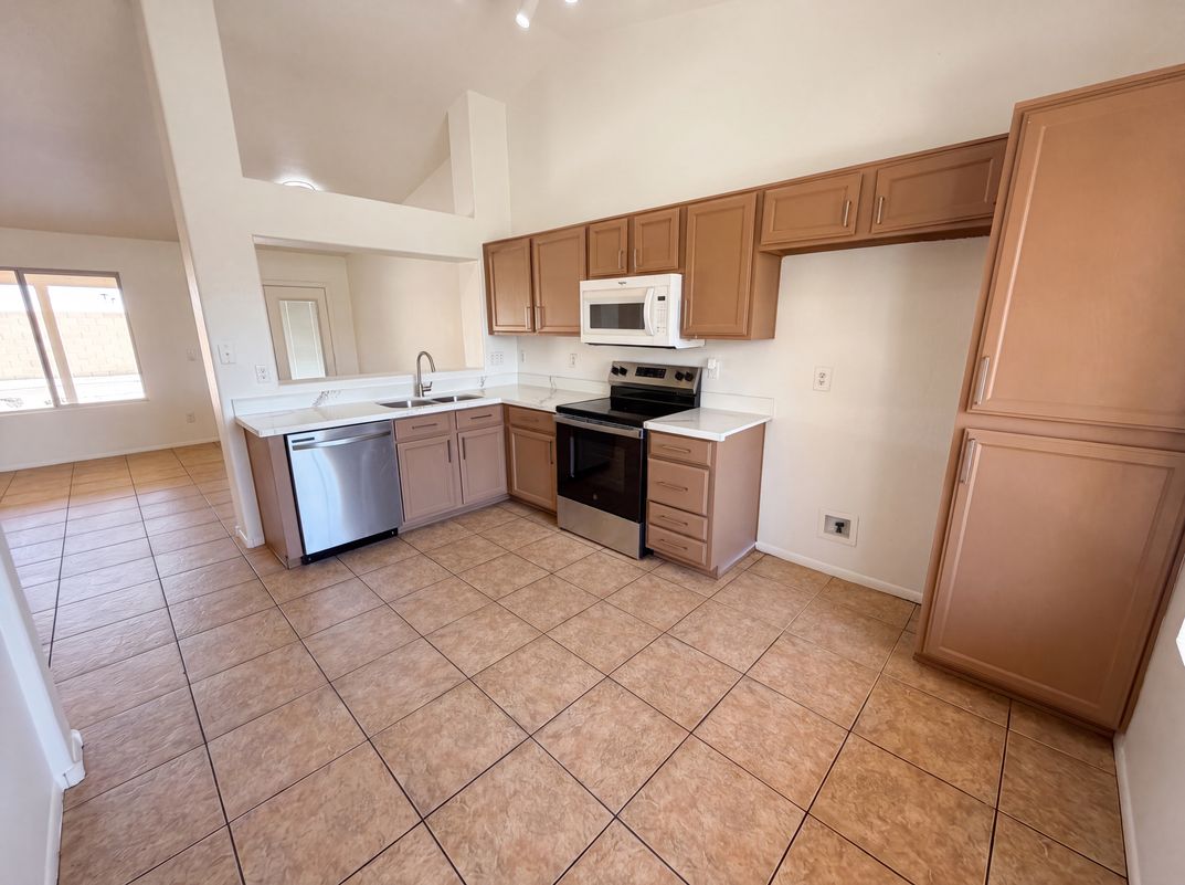 Photo 14 of 16 of 760 E Megan St, Chandler, AZ