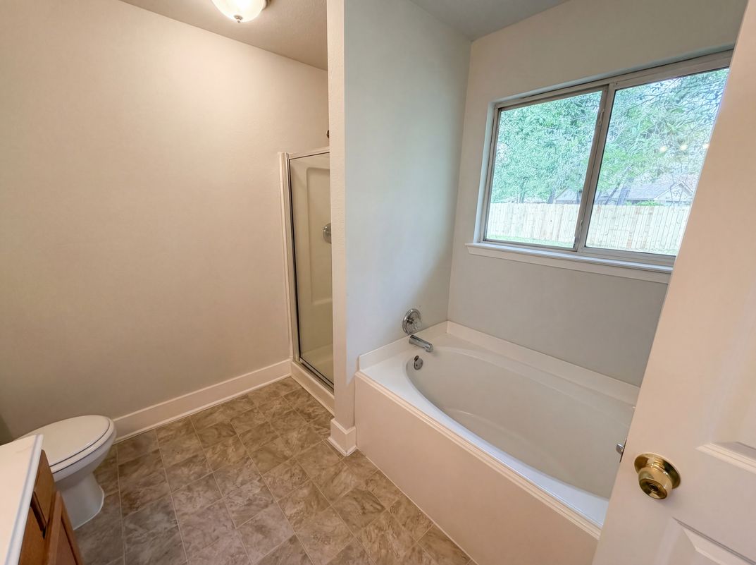 Photo 6 of 22 of 414 Binnacle Way, Crosby, TX