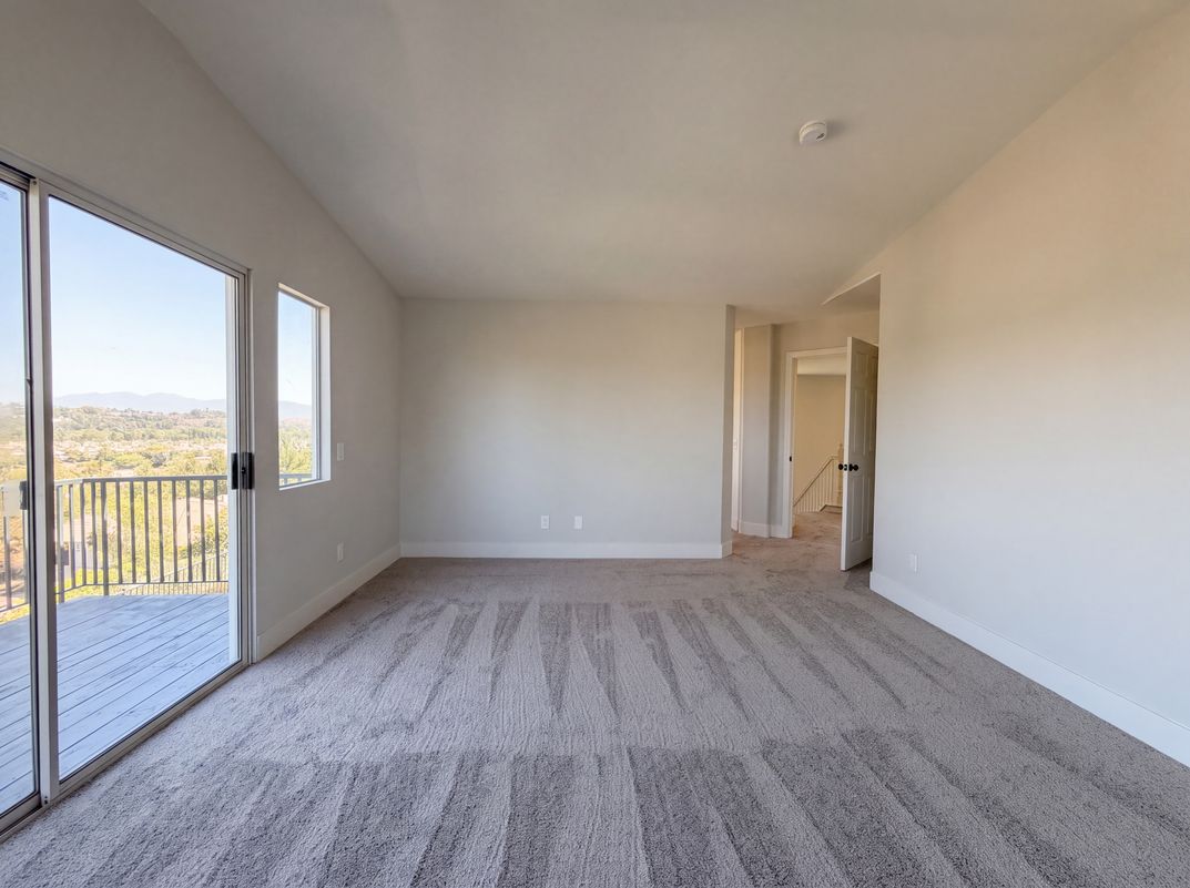 Photo 4 of 25 of 27920 Periwinkle Ln, Valencia, CA