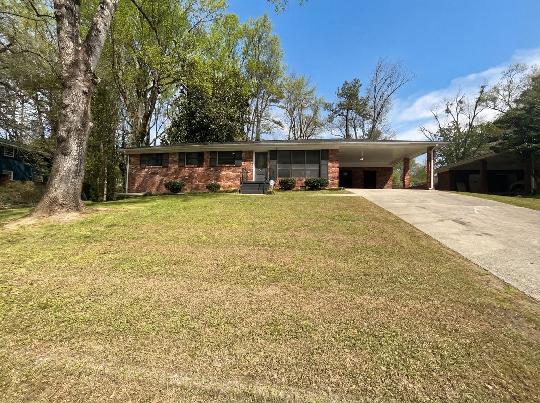Photo 9 of 19 of 2855 Jerome Rd, Atlanta, GA