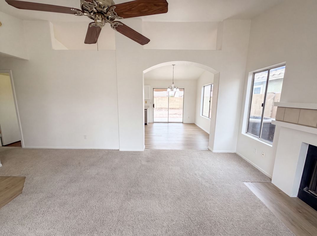 Photo 8 of 25 of 2945 E Hononegh Dr, Phoenix, AZ