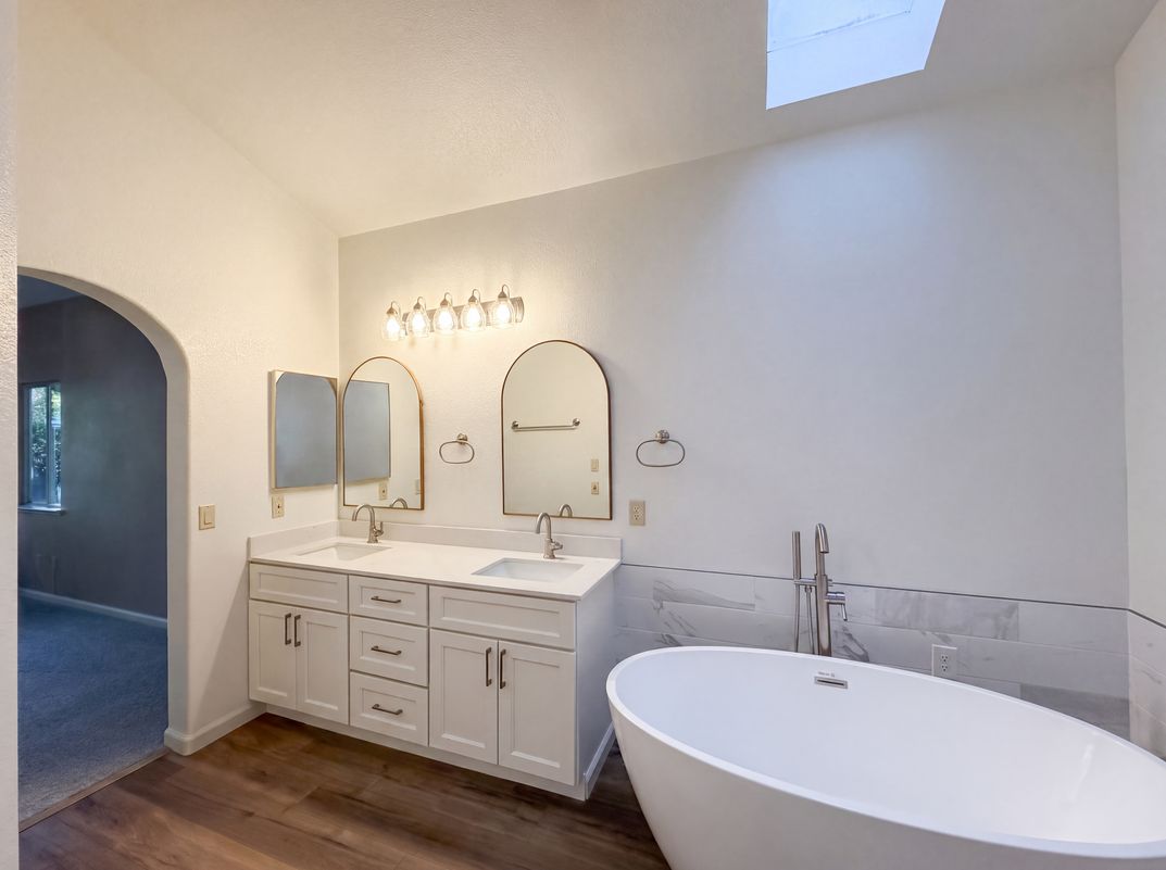 Photo 19 of 44 of 5344 Swindon Rd, Rocklin, CA