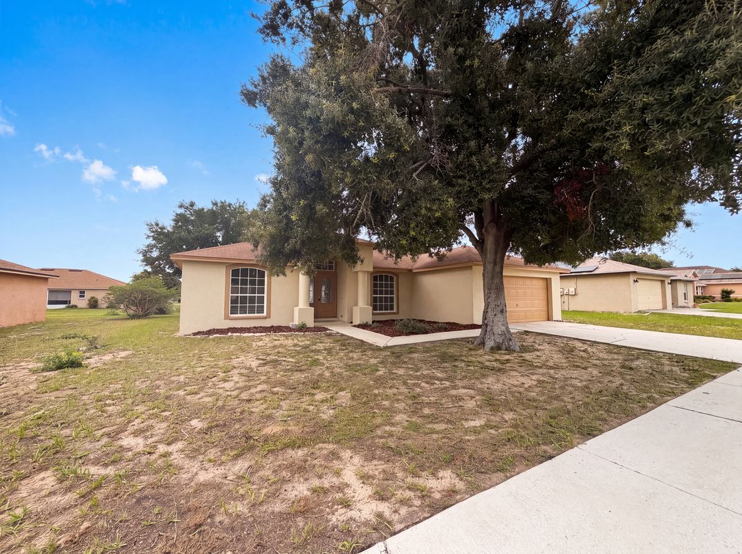Photo 16 of 19 of 1038 Highland Crest Cir, Lake Wales, FL
