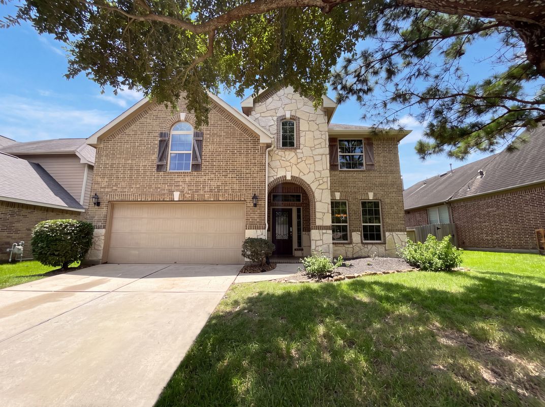 Property photo 1 of 17118 Jetton Park Ln