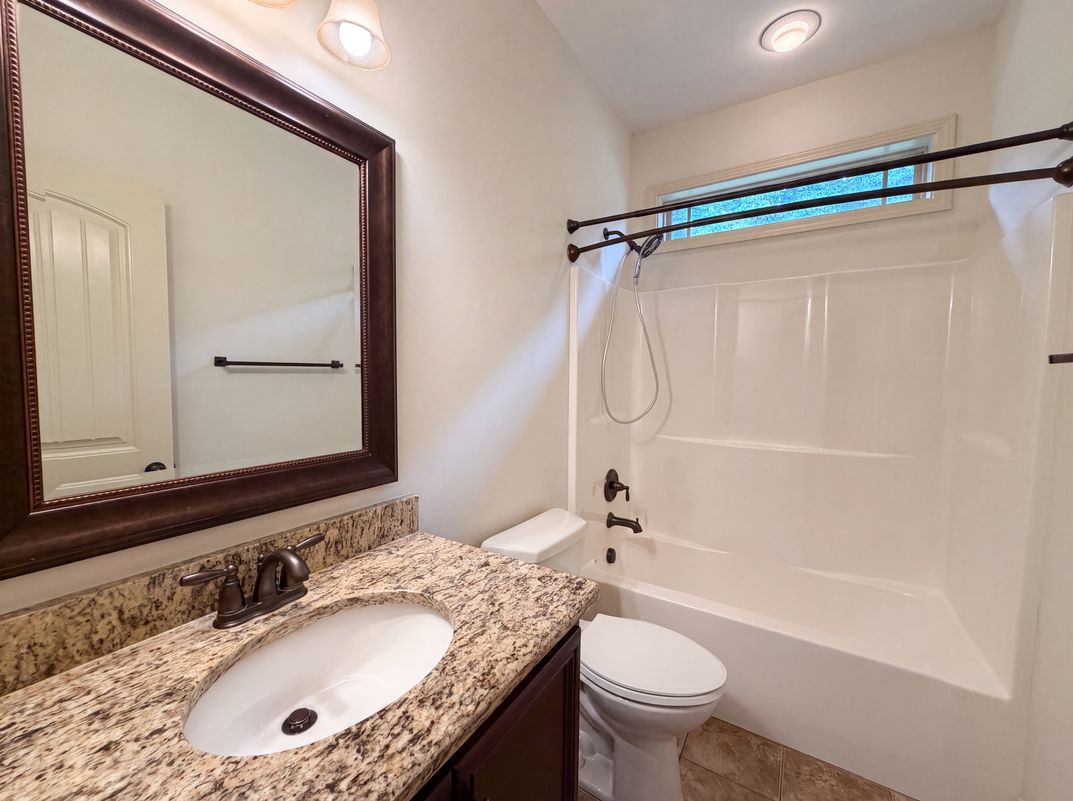Photo 8 of 30 of 3512 Martins Woods Ln, La Vergne, TN