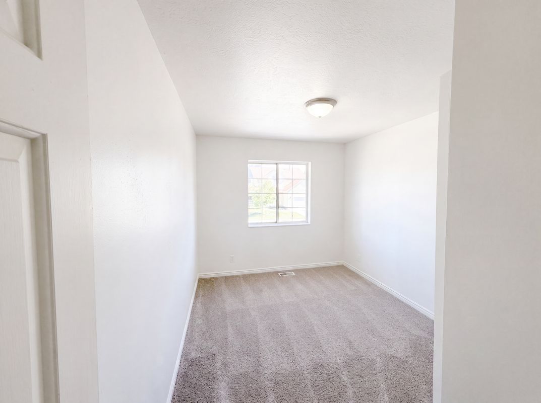 Photo 17 of 24 of 532 W 860 S, Tremonton, UT
