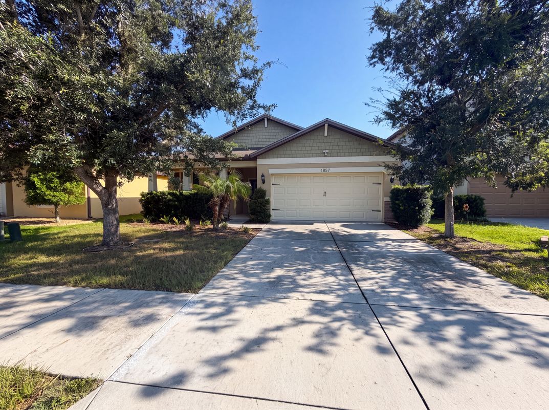 Property photo 1 of 1857 Trillium Blvd