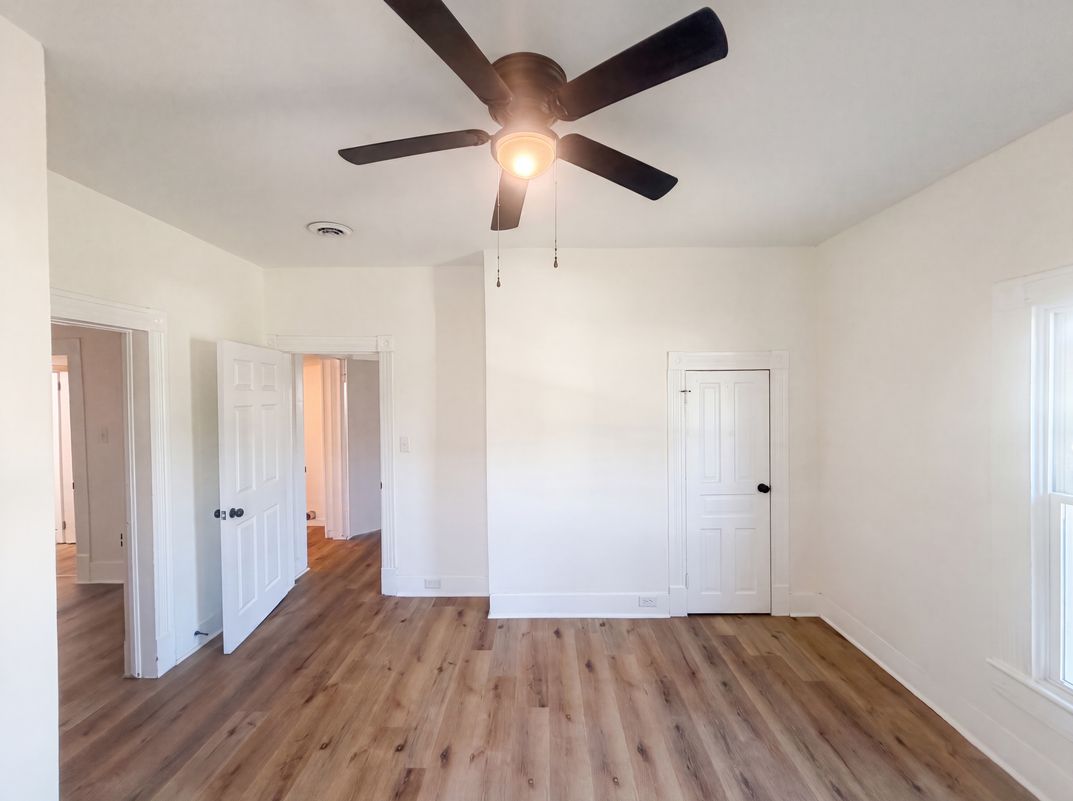 Photo 4 of 17 of 603 Cranbrook St, Greensboro, NC