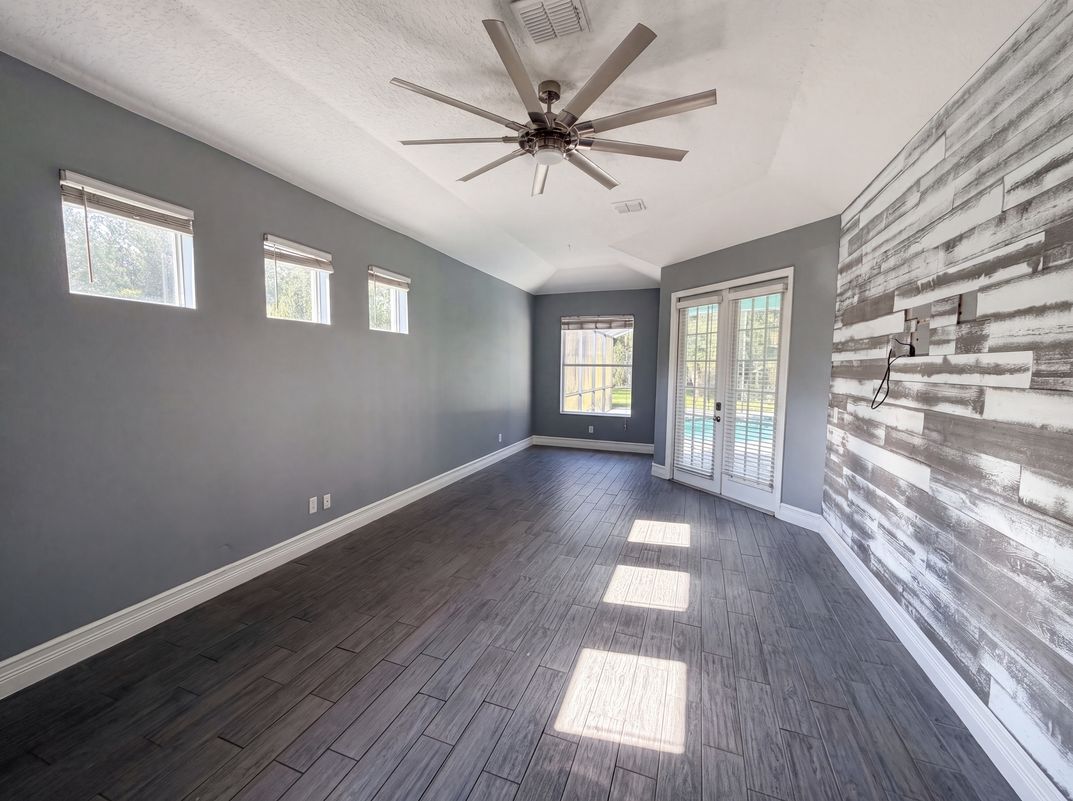 Photo 8 of 57 of 3100 Conrad Ct, Kissimmee, FL