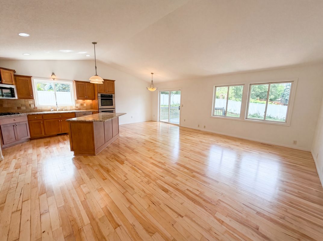 Photo 11 of 34 of 12754 Ibis St NW, Coon Rapids, MN