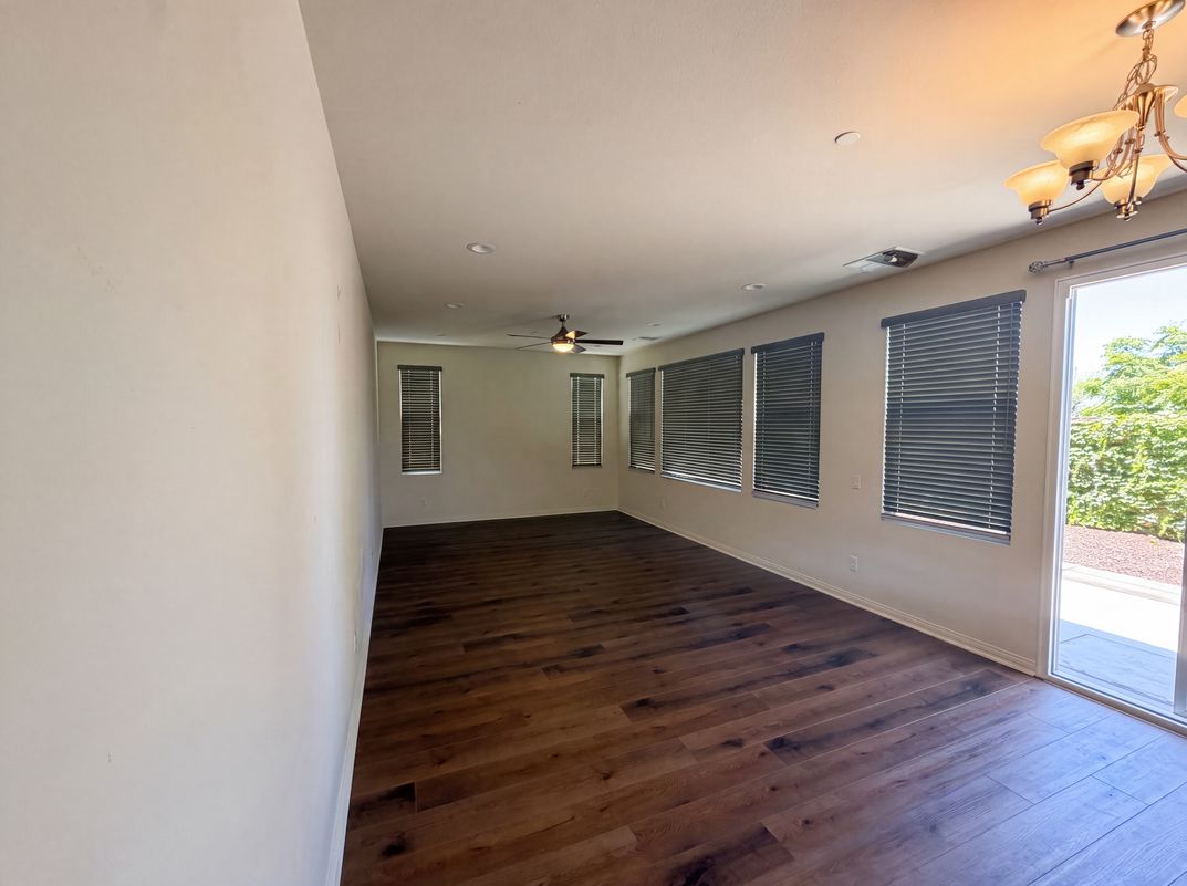 Property photo 3 of 1182 Woodbury Ln