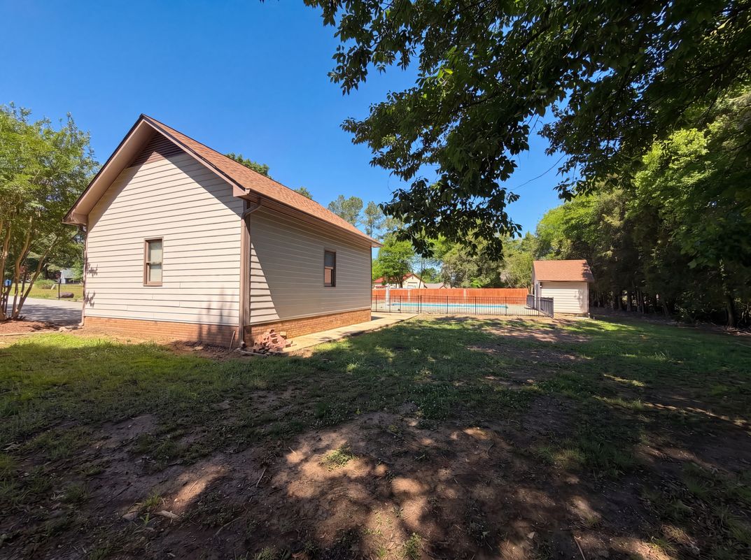 Photo 25 of 29 of 8400 Chestnut Oak Ct, Harrisburg, NC