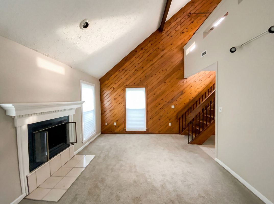 Photo 9 of 27 of 1221 Dalraida Rd, Montgomery, AL