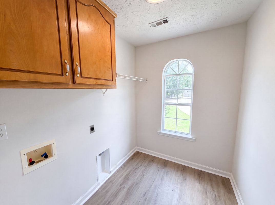 Photo 19 of 29 of 2684 High Point Ct, Loganville, GA
