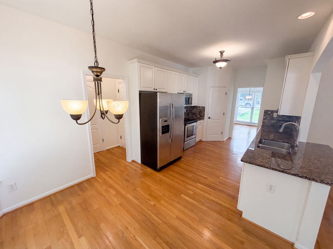 Photo 16 of 58 of 3612 Brookefall Ct, Suwanee, GA