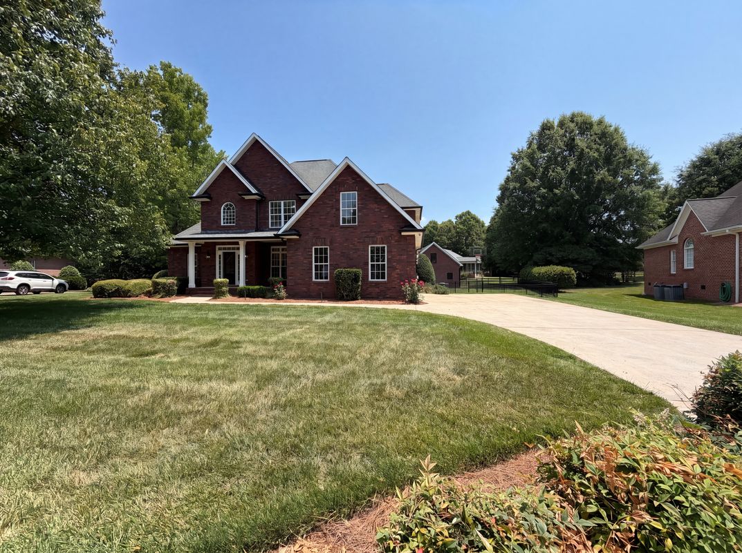 Photo 17 of 20 of 5309 Old Town Ln, Gastonia, NC