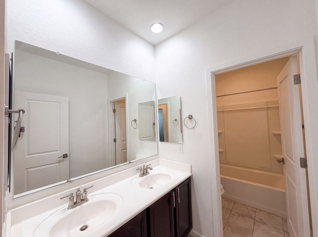 Photo 21 of 29 of 4127 S 97th Dr, Tolleson, AZ