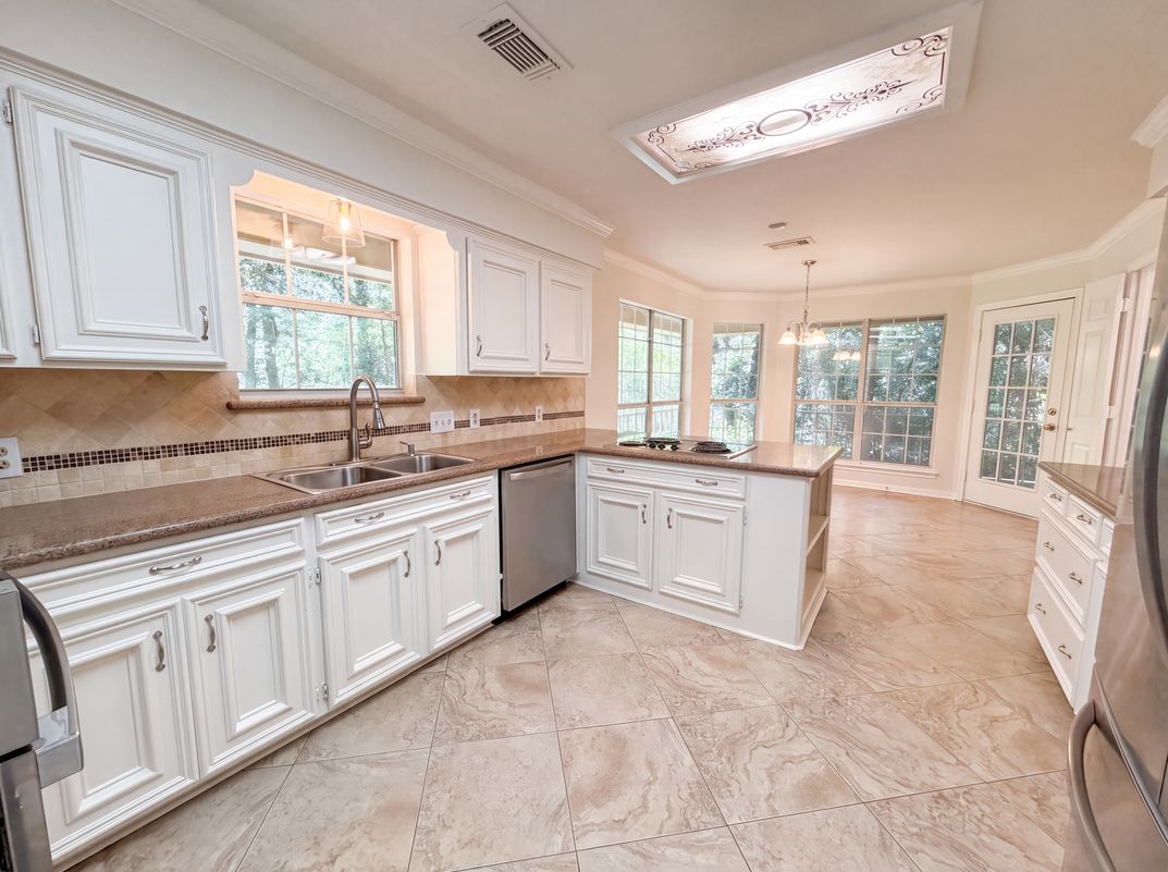 Photo 6 of 20 of 33406 Buck Rd, Magnolia, TX