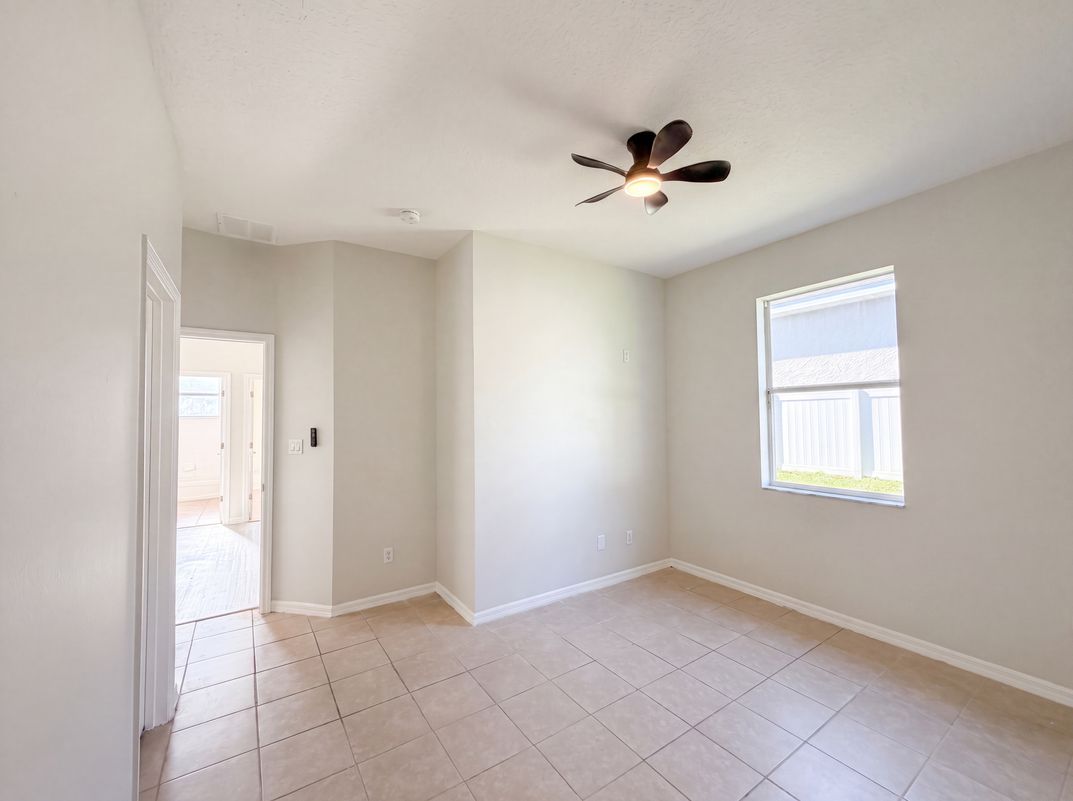 Photo 10 of 24 of 204 Round Man St, Leesburg, FL
