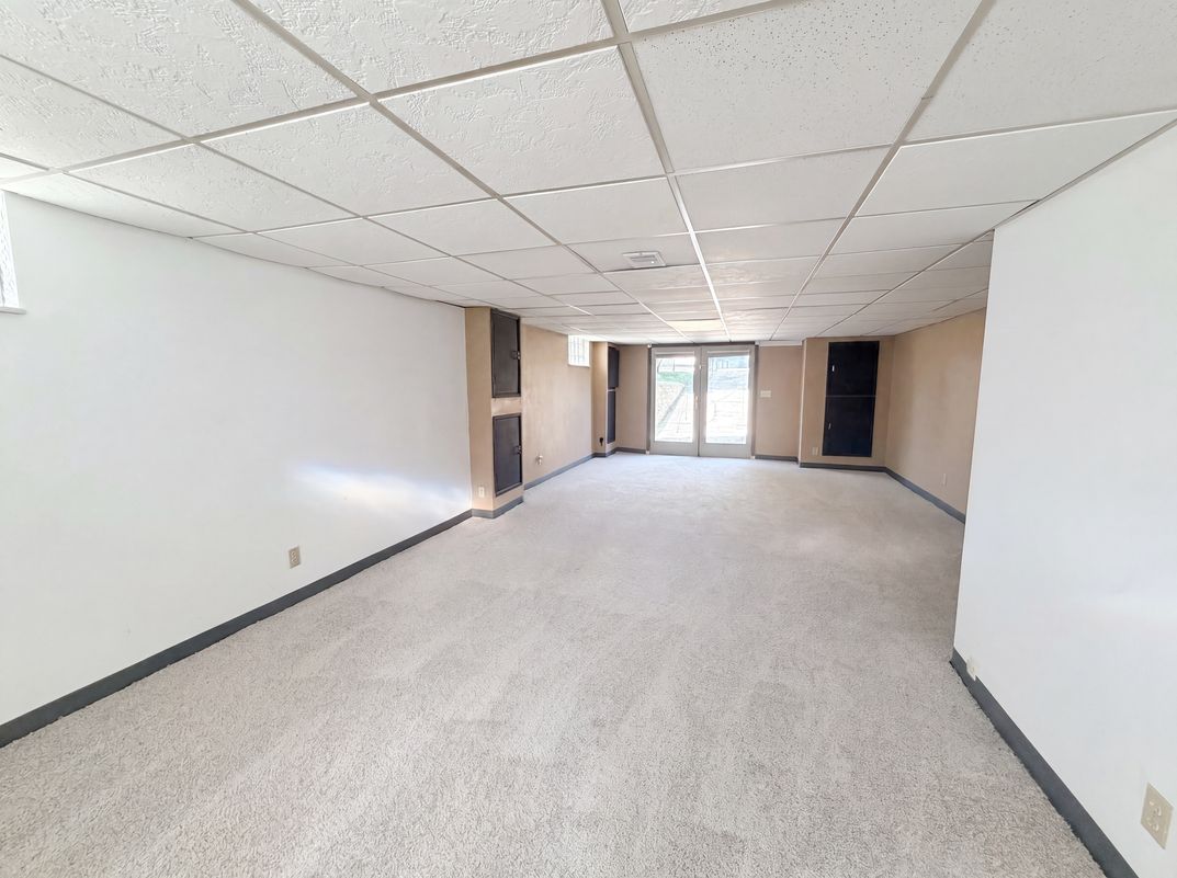Photo 19 of 25 of 5476 Edalbert Dr, Cincinnati, OH
