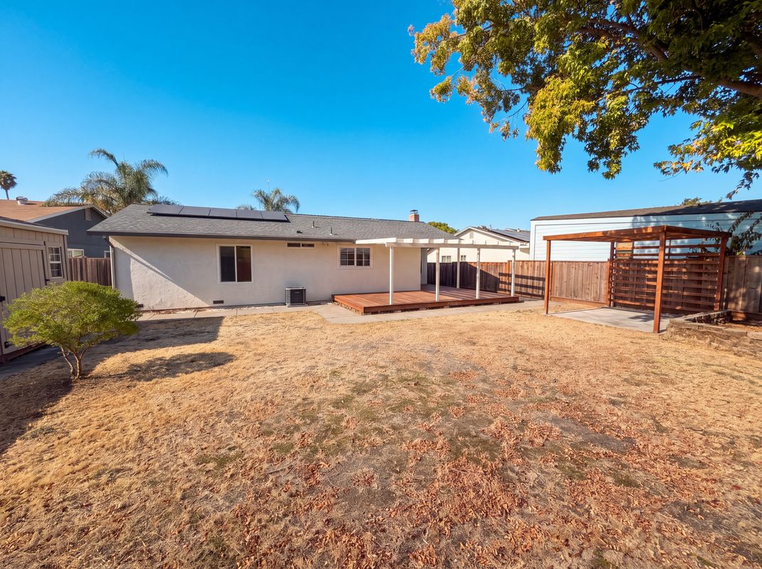 Photo 16 of 17 of 112 Aster Ct, Hercules, CA