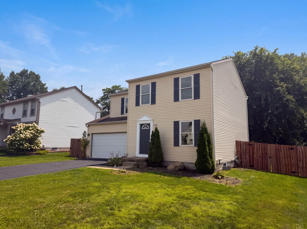 Photo 25 of 32 of 1618 Saddlebrook Dr, Heath, OH