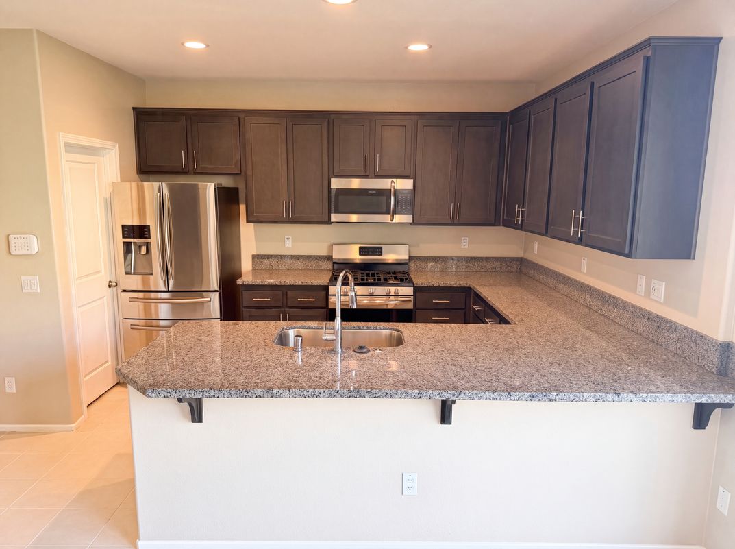 Photo 7 of 30 of 3885 Iron Mountain Cir, Jurupa Valley, CA