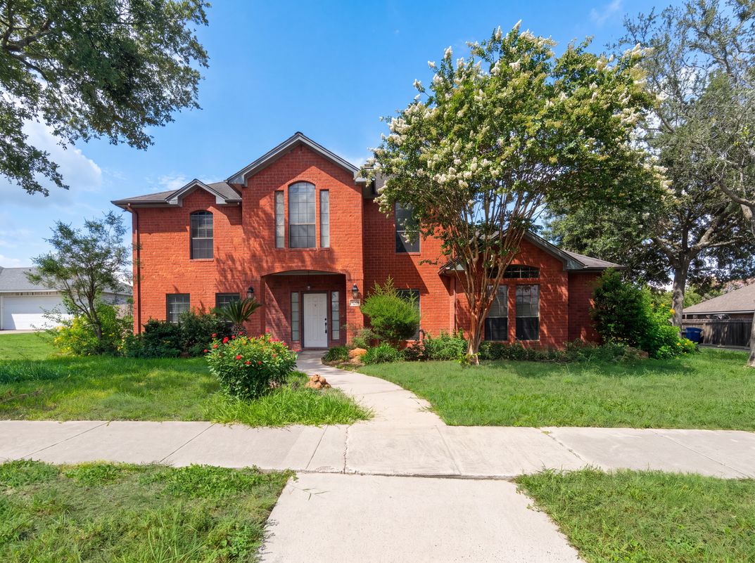 Property photo 1 of 14925 Beal Dr