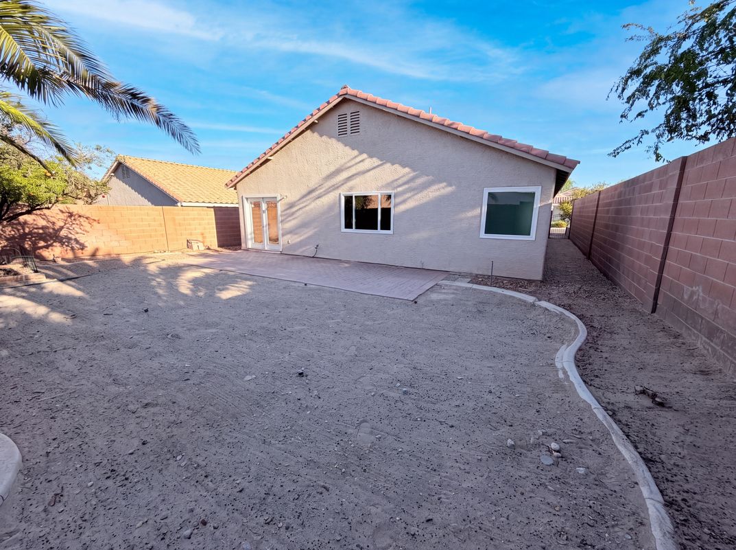 Photo 5 of 39 of 8032 Tailwind Ave, Las Vegas, NV
