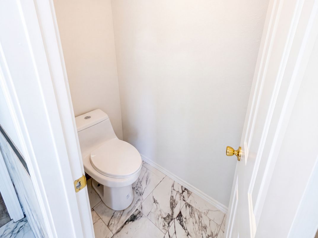 Photo 20 of 26 of 1231 Jeanette Way, Carrollton, TX