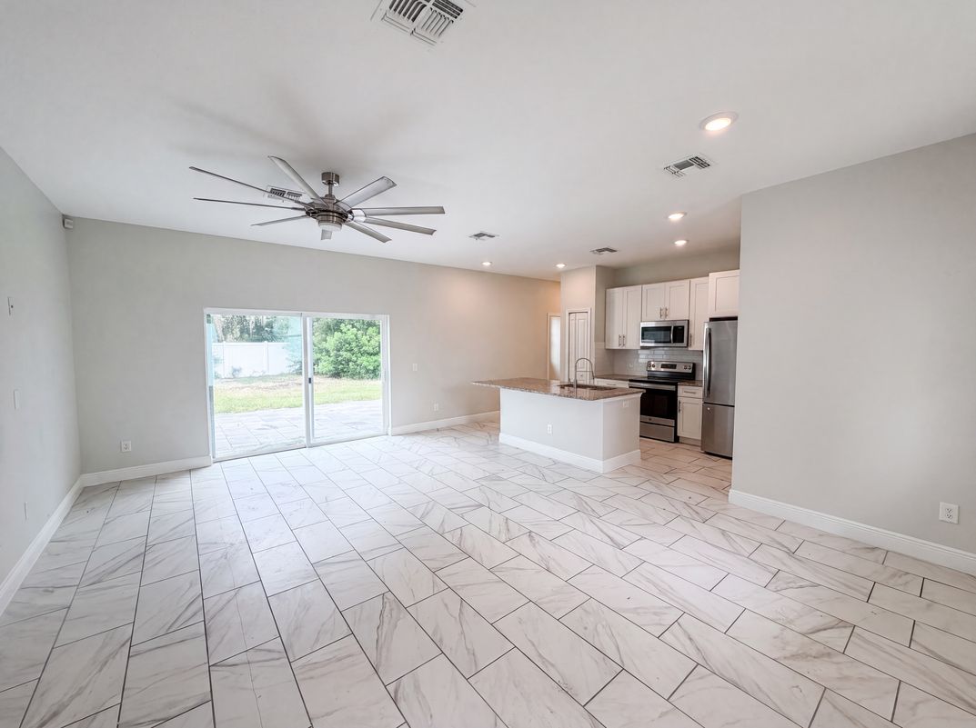 Property photo 3 of 1140 Bancroft St