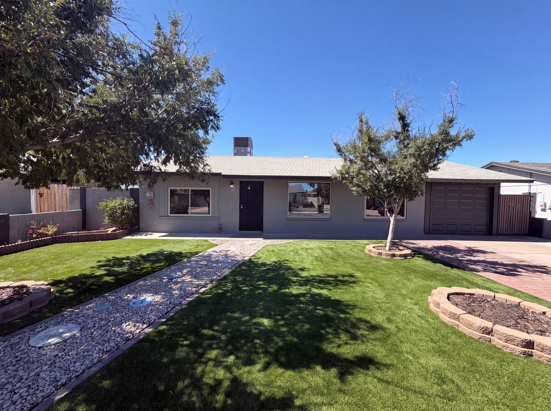 Photo 17 of 22 of 2027 W Corrine Dr, Phoenix, AZ