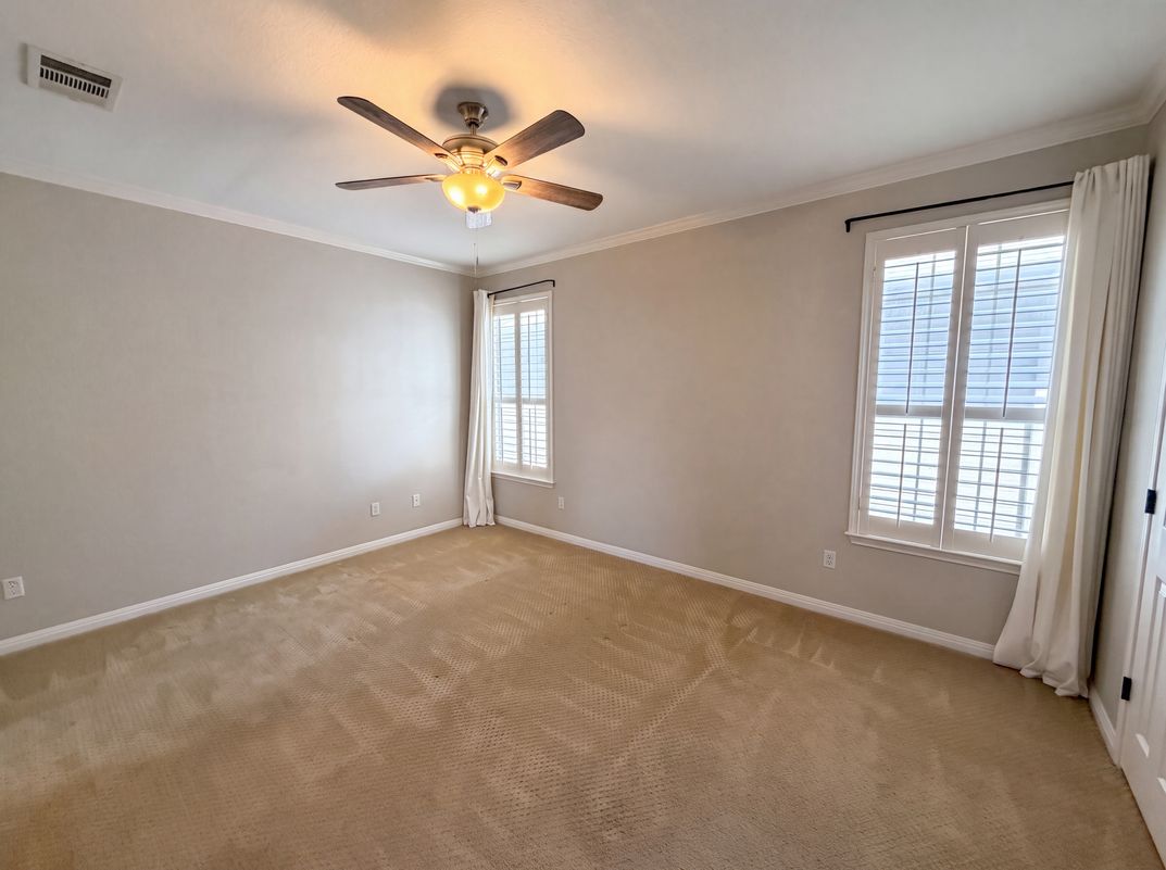 Photo 11 of 22 of 8518 Cahill Dr, Austin, TX